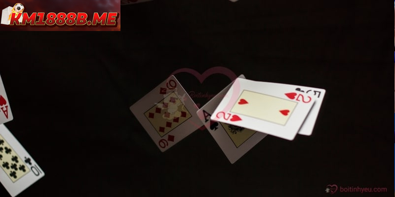 Cách Đánh Tứ Quý Thắng Lớn Trong Game Tiến Lên Km1888b Người chơi khôn khéo giữ tứ quý để chặt heo